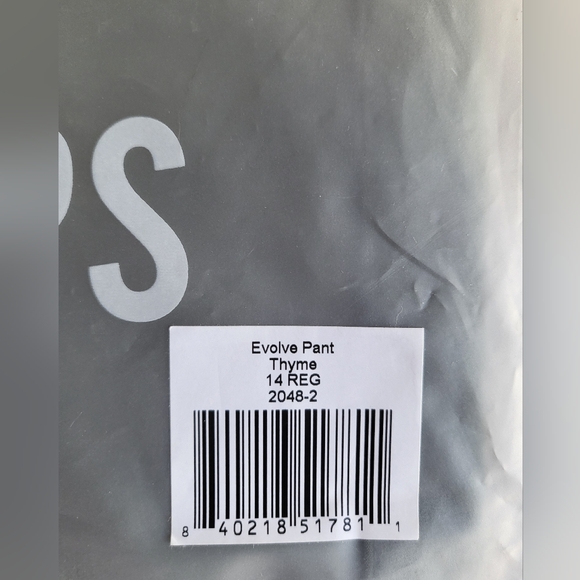 NWT FourLaps Athleisure Evolve Pants Thyme Green Women's size 8 S, size 14 Reg - Picture 9 of 11